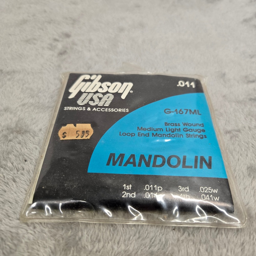 Gibson USA G-167ML Brass Wound Medium Light Gauge Loop End Mandolin Strings